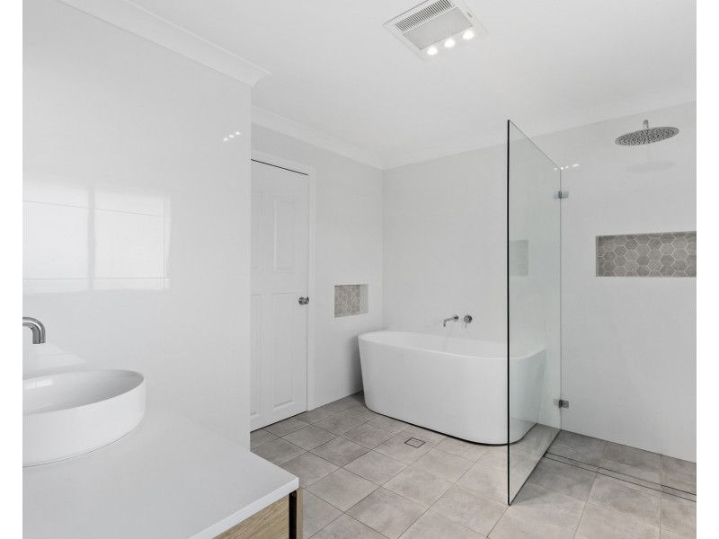 14 Reiby Place, Mcgraths Hill NSW 2756