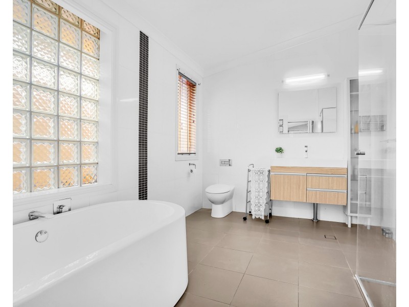 35 Geranium Close, Glenmore Park NSW 2745