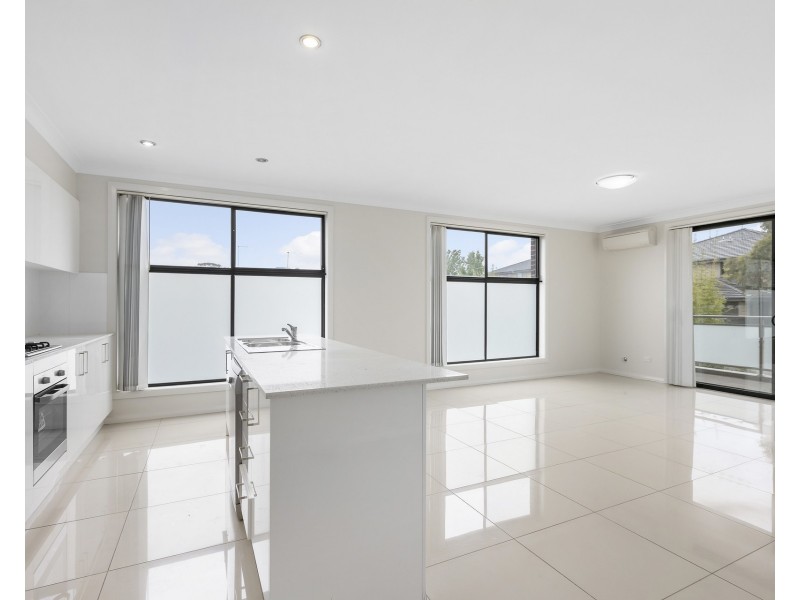 3/1 Glenmore Ridge Drive, Glenmore Park NSW 2745