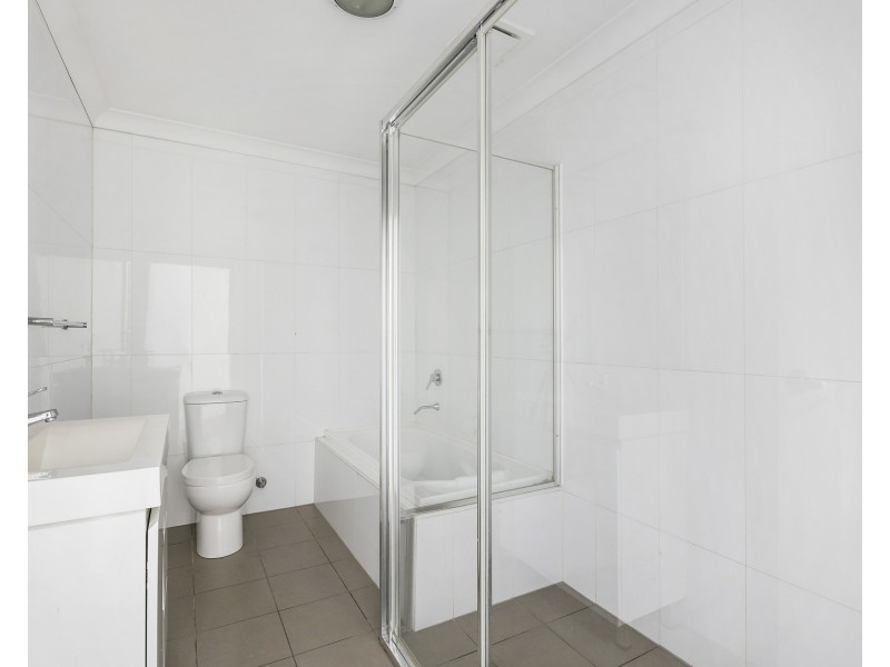 3/1 Glenmore Ridge Drive, Glenmore Park NSW 2745