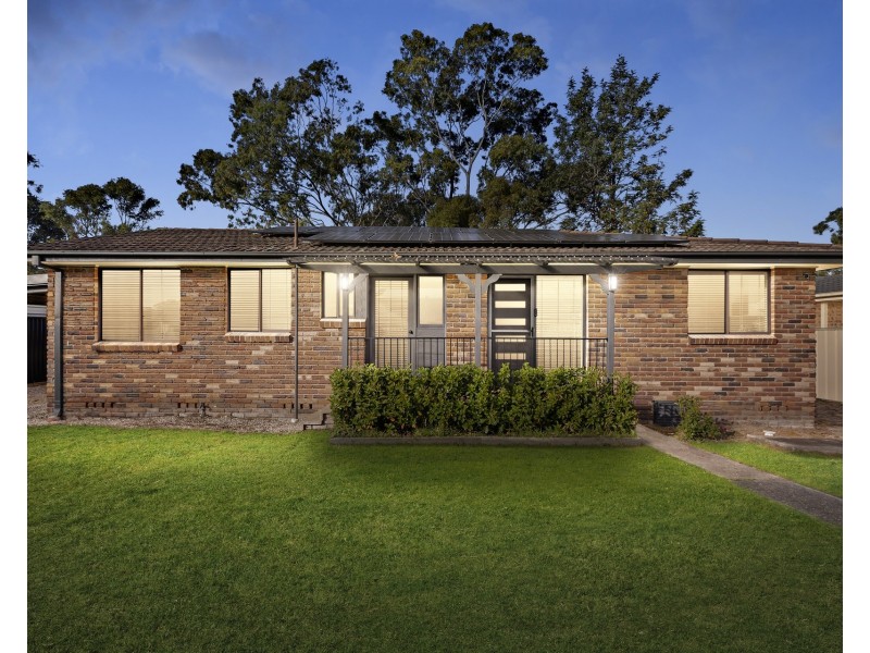 105 Farmview Drive, Cranebrook NSW 2749