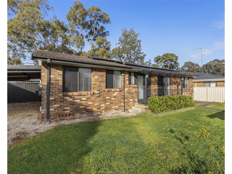 105 Farmview Drive, Cranebrook NSW 2749