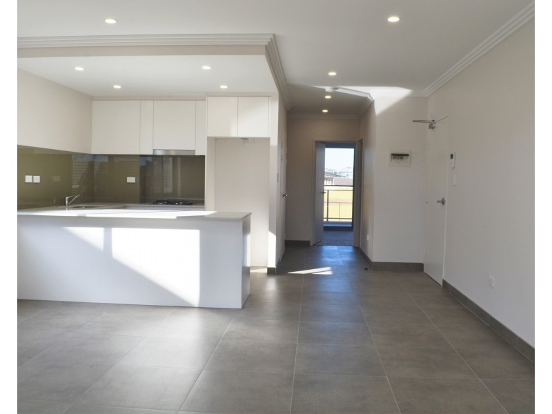 15/71 Deerubbin Drive, Glenmore Park NSW 2745