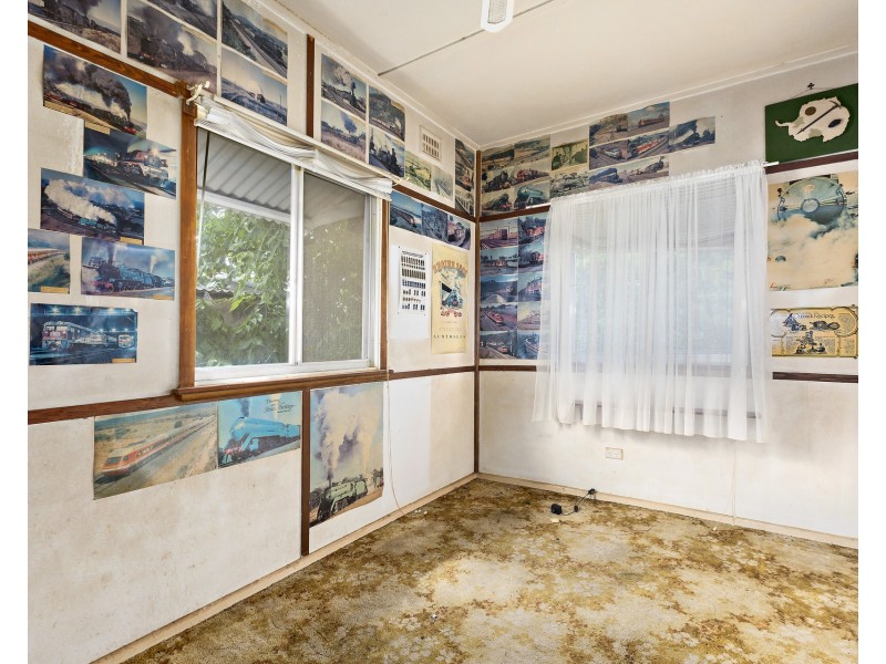 20 Twelfth Street, Warragamba NSW 2752