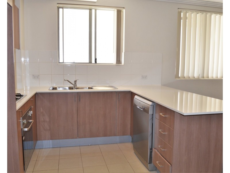 11/13 Regentville Road, Jamisontown NSW 2750