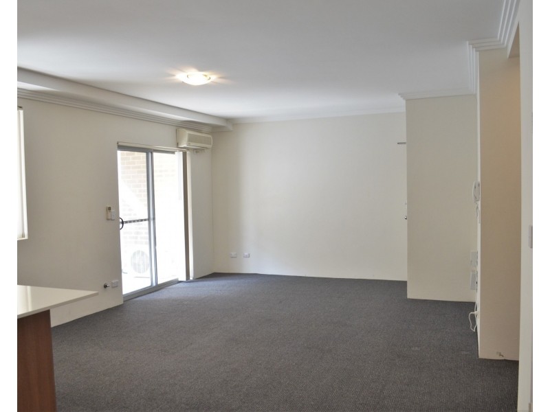 11/13 Regentville Road, Jamisontown NSW 2750