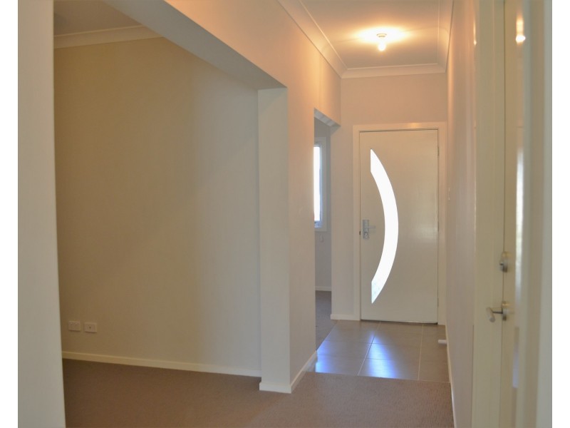 18 Walshaw Street, Penrith NSW 2750