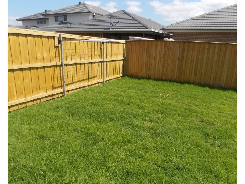 18 Walshaw Street, Penrith NSW 2750