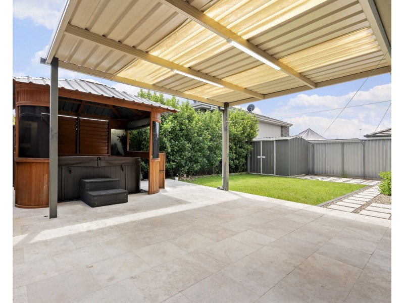77 Glenmore Ridge Drive, Glenmore Park NSW 2745