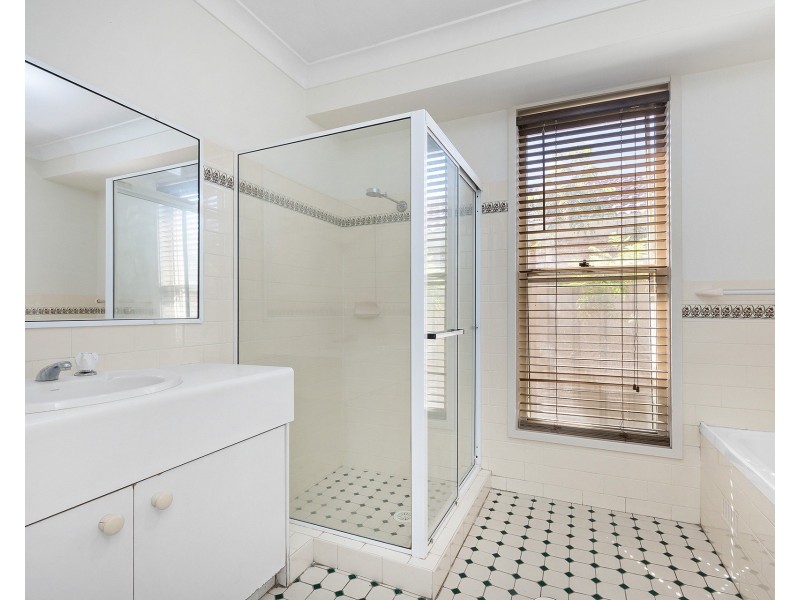 15 Banjo Paterson Close, Glenmore Park NSW 2745