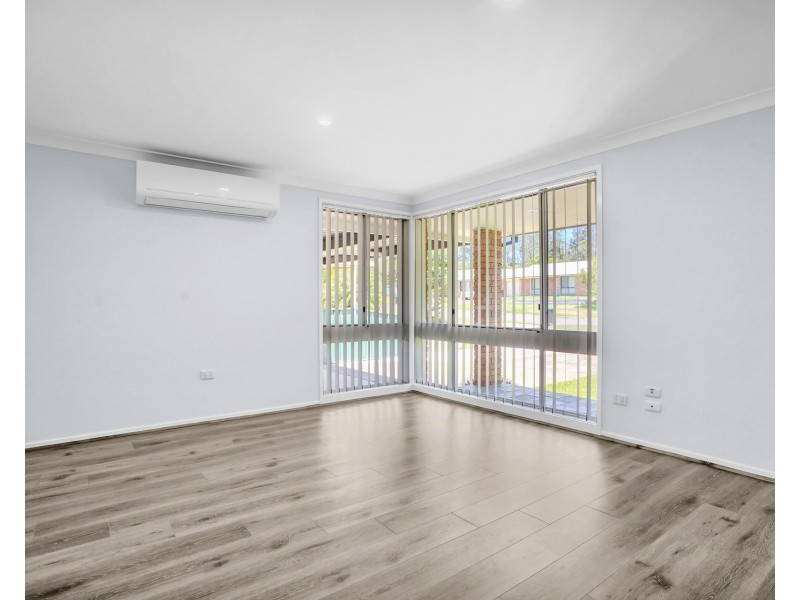 10 Hatchinson Crescent, Jamisontown NSW 2750