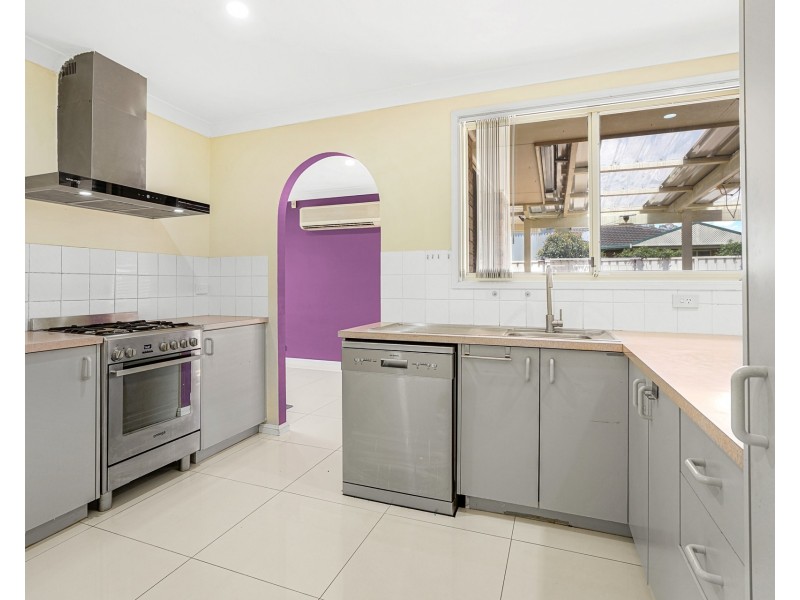 22 Kana Close, Cranebrook NSW 2749