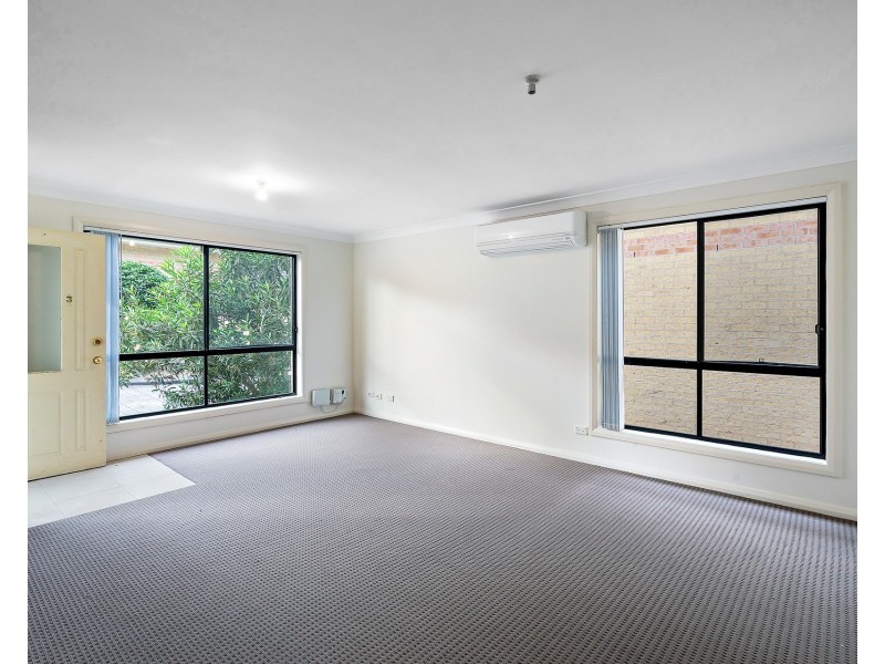 3/27 Barlow Street, Cambridge Park NSW 2747