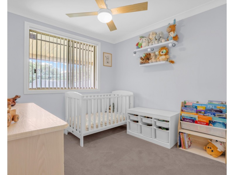 1A Andrew Thompson Place, Colyton NSW 2760