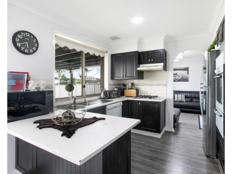 13 Marigold Close, Glenmore Park NSW 2745