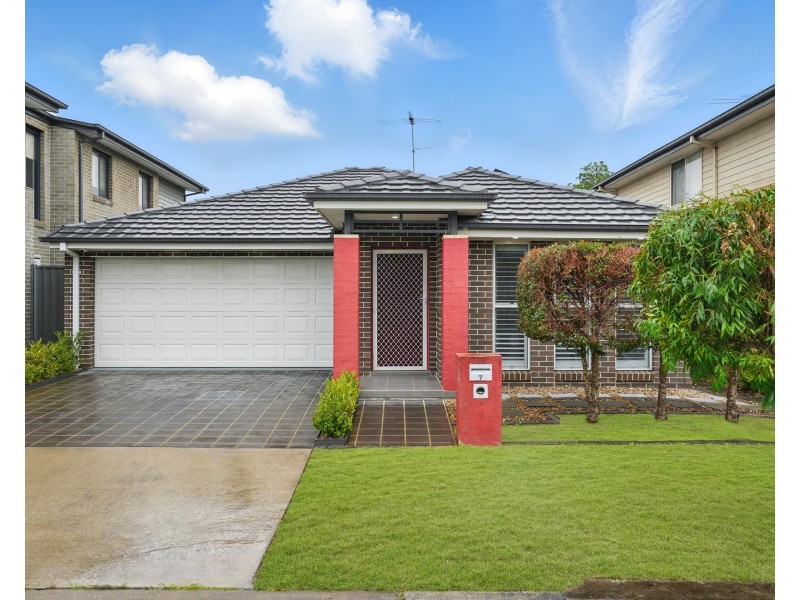 7 Kobe Street, Ropes Crossing NSW 2760