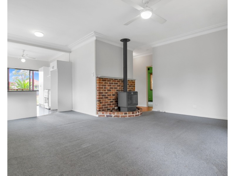 24 Epping Close, Cambridge Park NSW 2747