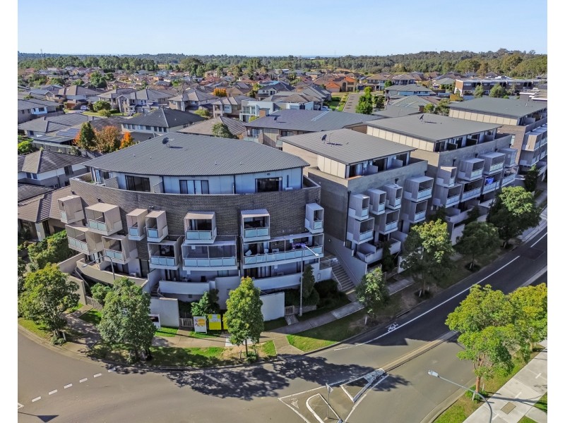 8/1 Glenmore Ridge Drive, Glenmore Park NSW 2745
