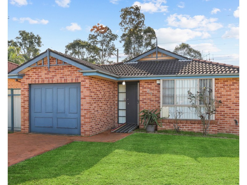 25 Pardalote Place, Glenmore Park NSW 2745