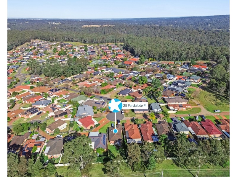 25 Pardalote Place, Glenmore Park NSW 2745