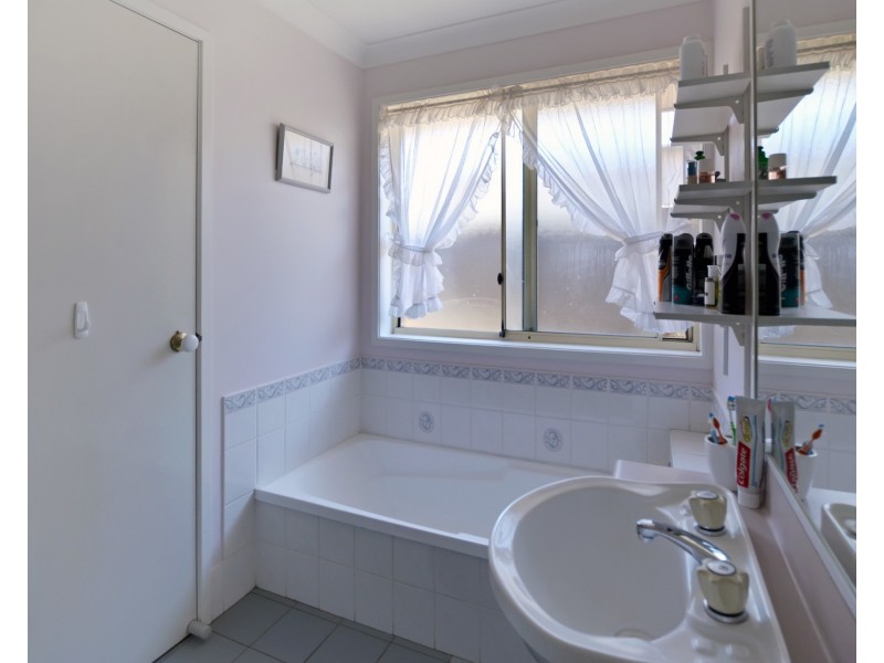 11 Rabat Close, Cranebrook NSW 2749