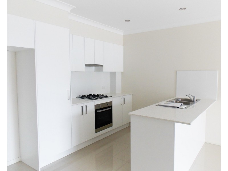 28/1 Glenmore Ridge Drive, Glenmore Park NSW 2745