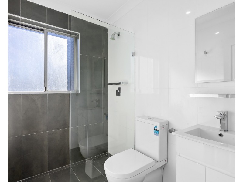 8/37-39 King Street, Penrith NSW 2750