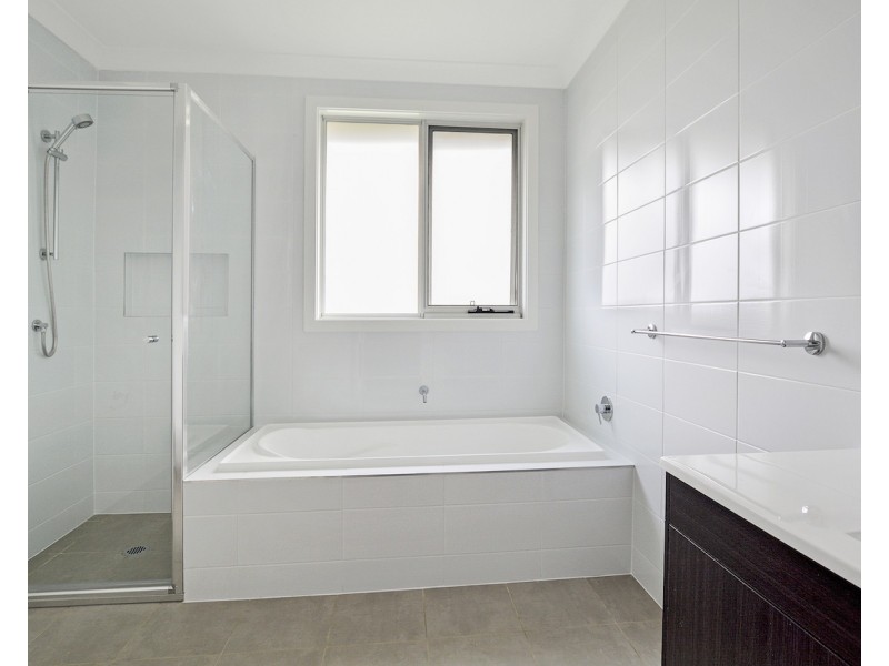 2 Greenhaven Drive, Emu Heights NSW 2750