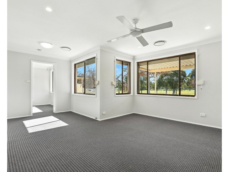 40 McHenry Road, Cranebrook NSW 2749