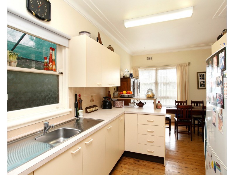 10 Cosgrove Crescent, Kingswood NSW 2747