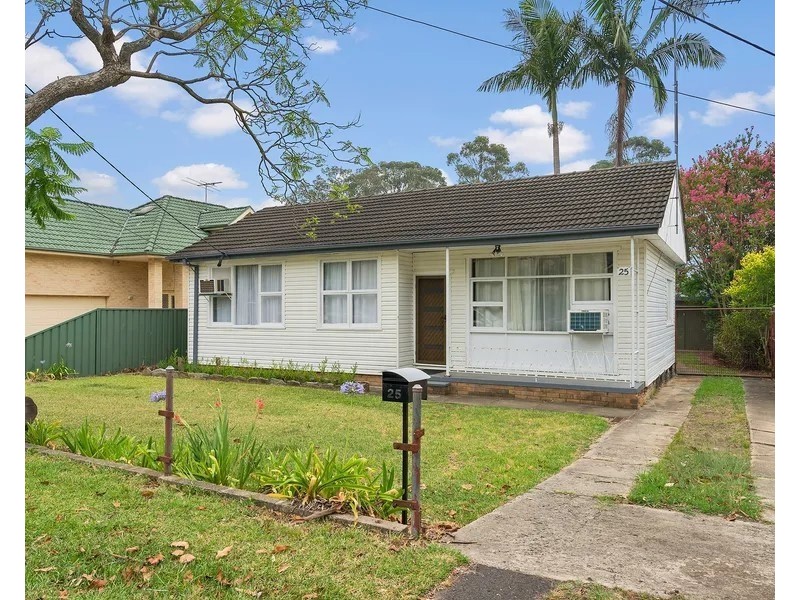 25 Stafford Street, Kingswood NSW 2747