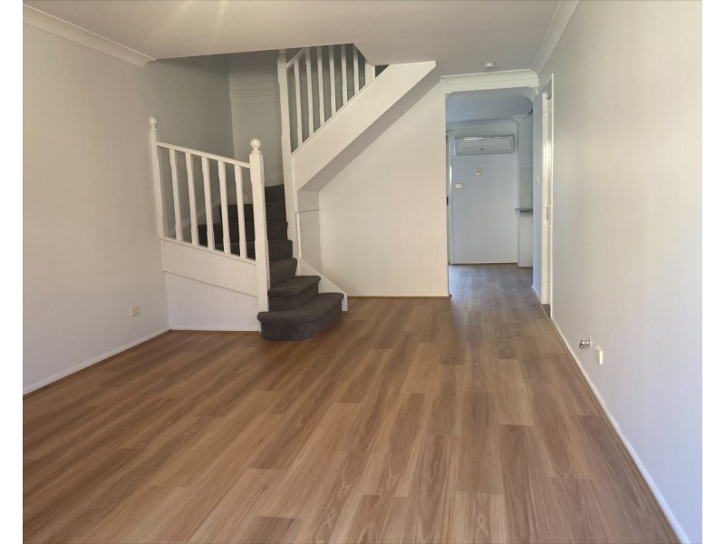 5/9 Thurston Street, Penrith NSW 2750