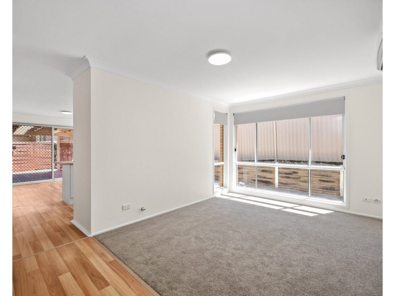14 Pardalote Place, Glenmore Park NSW 2745