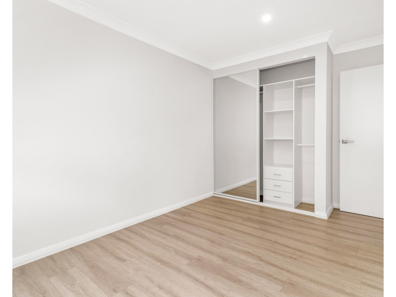 43a William Street, Cambridge Park NSW 2747