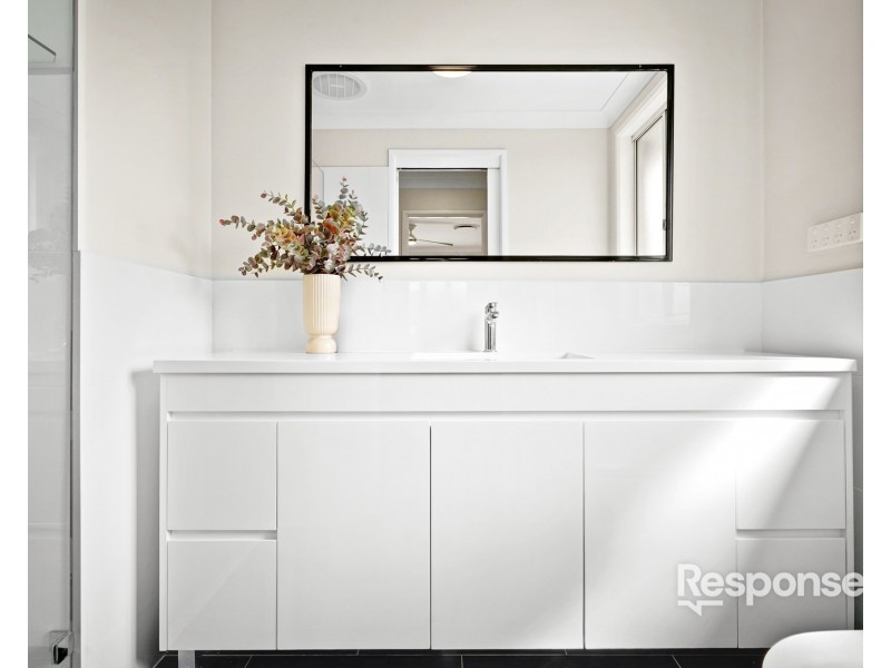 11 Massa Place, Claremont Meadows NSW 2747