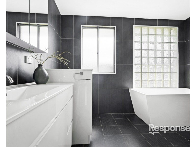 11 Massa Place, Claremont Meadows NSW 2747