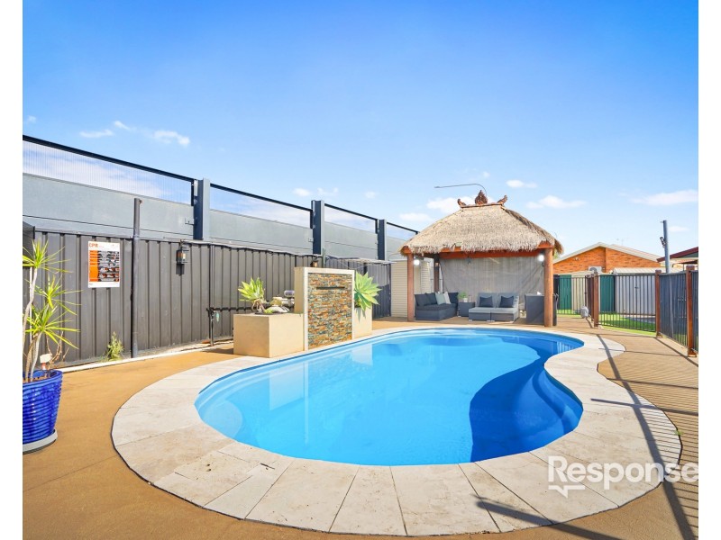 11 Massa Place, Claremont Meadows NSW 2747