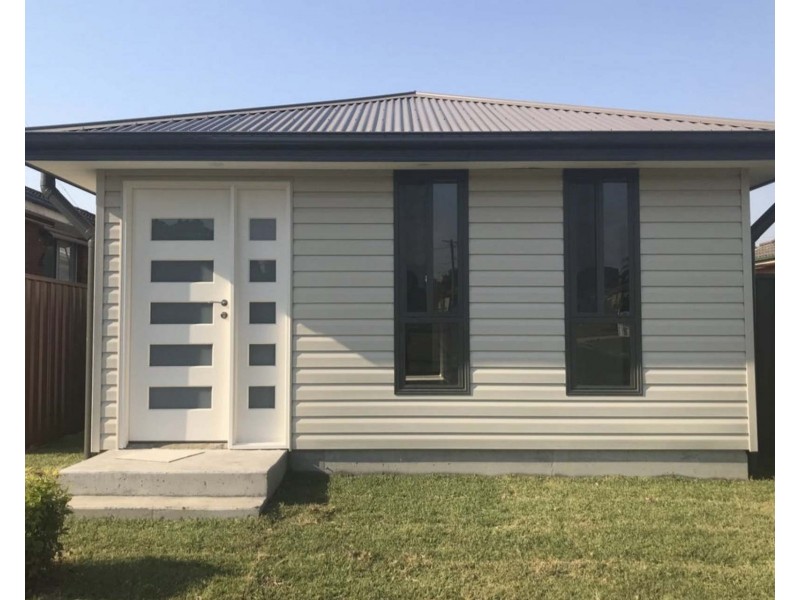 13a Munmora Place, Oxley Park NSW 2760