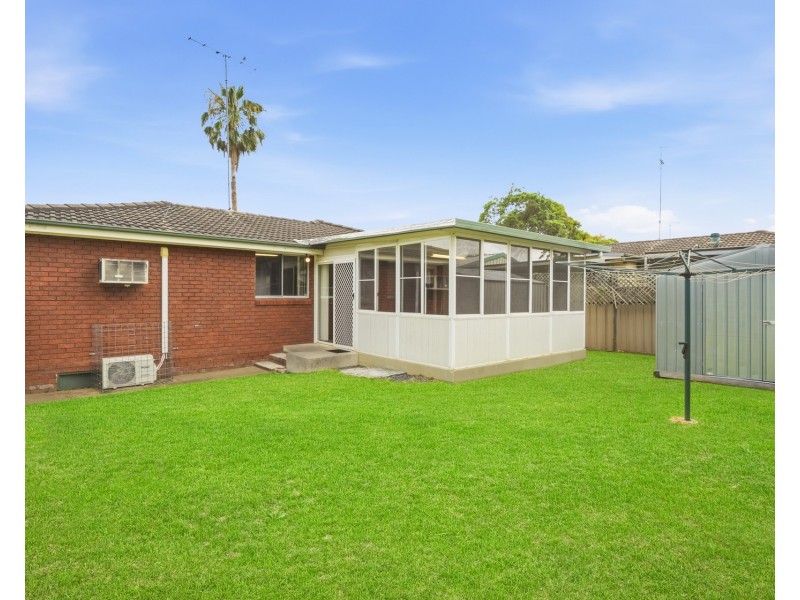 18 Corbin Avenue, South Penrith NSW 2750