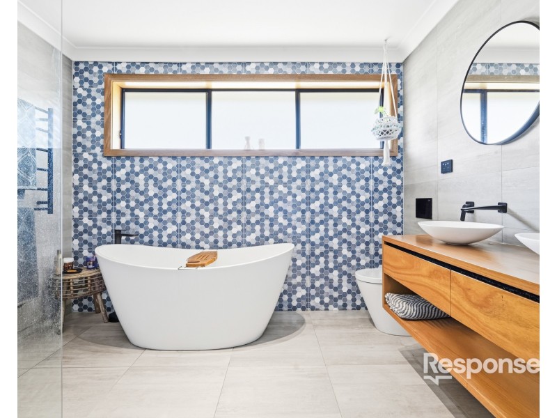 15 Haining Street, Cambridge Park NSW 2747