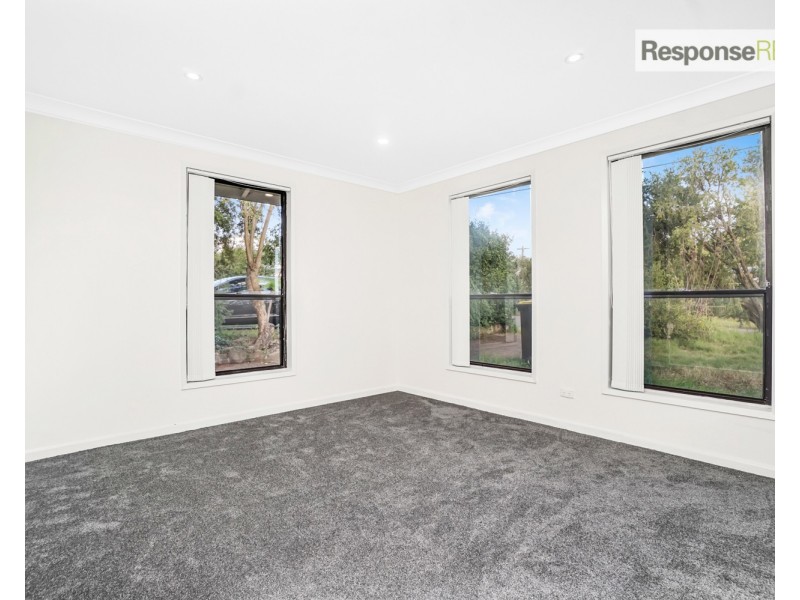 25 Treetops Avenue, South Penrith NSW 2750
