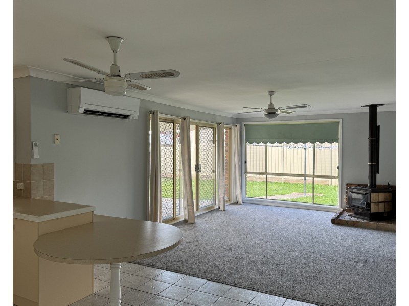 16 Andromeda Drive, Cranebrook NSW 2749