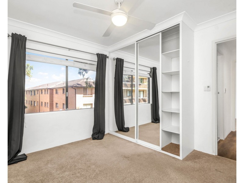 10/215 Derby Street, Penrith NSW 2750