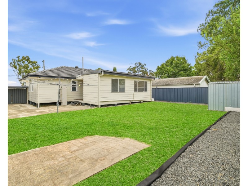 13 Gasmata Crescent, Whalan NSW 2770
