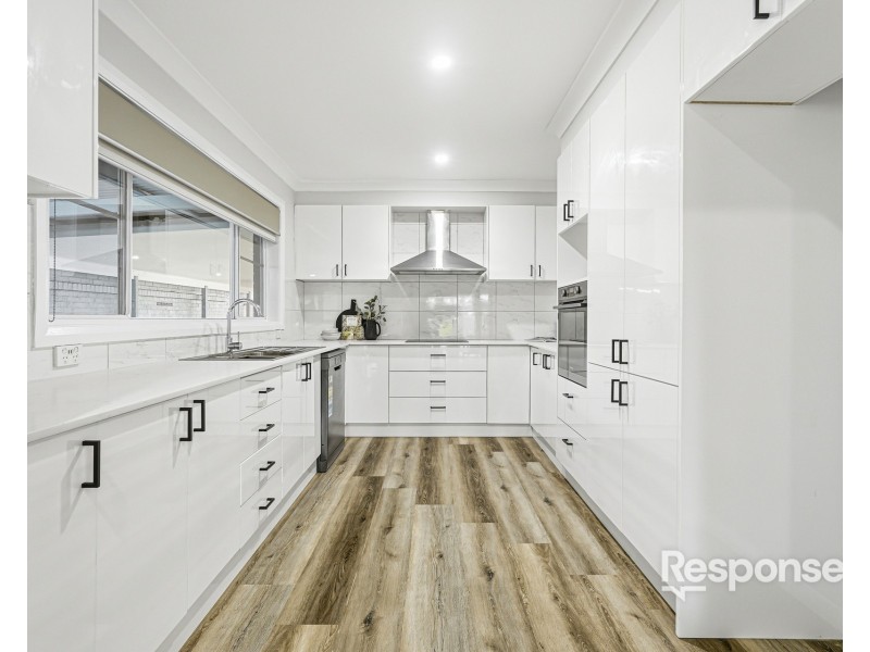 16 Devon Road, Cambridge Park NSW 2747