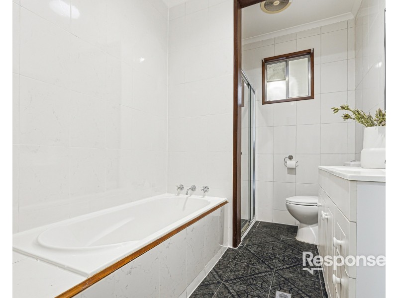 16 Devon Road, Cambridge Park NSW 2747