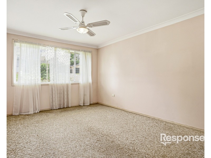 25 Gladswood Avenue, South Penrith NSW 2750