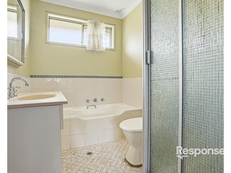 25 Gladswood Avenue, South Penrith NSW 2750