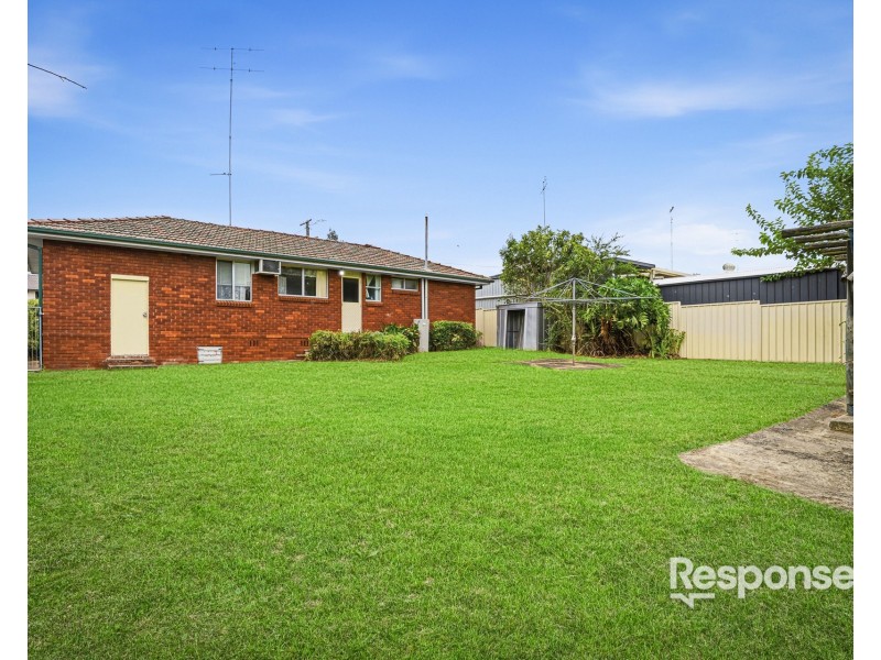 25 Gladswood Avenue, South Penrith NSW 2750
