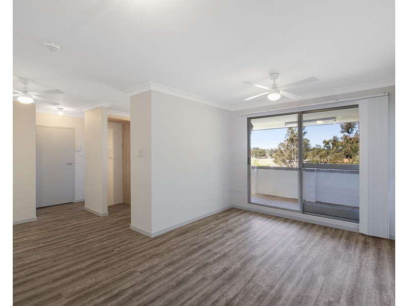 8/61-62 Park Avenue, Kingswood NSW 2747